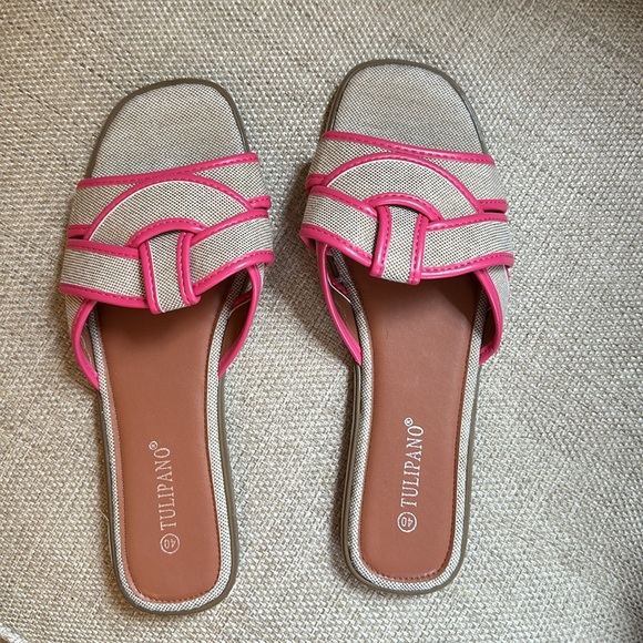 Pink and tan slides from Italy-NWOT! - Picture 2 of 3